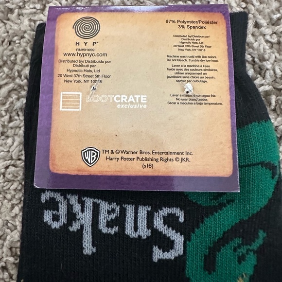 LootCrate *EXCLUSIVE* Harry Potter 7 Horcrux Deathly Hallows Theme Socks - Picture 3 of 4